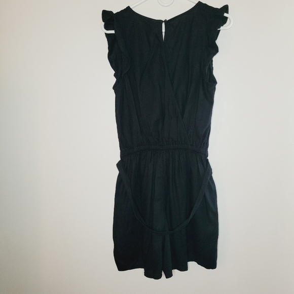 Old Navy Romper Women’s Black Size Tall Small Flutter Sleeves V-Neck Tie Waist - Picture 2 of 11